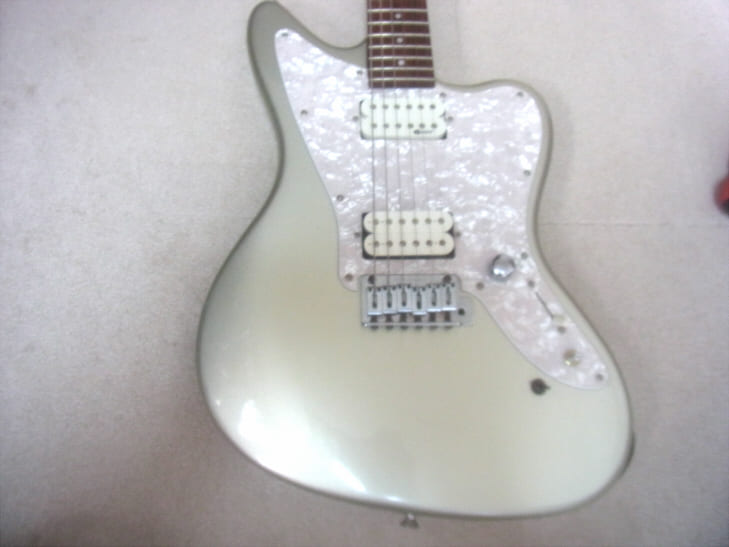 改造前のエレキギター